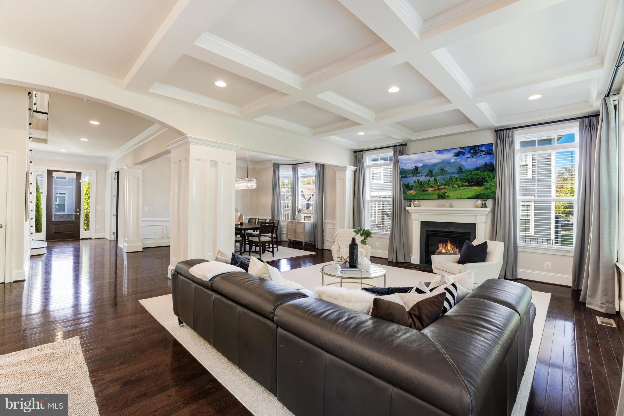 MANOR RIDGE - Residential