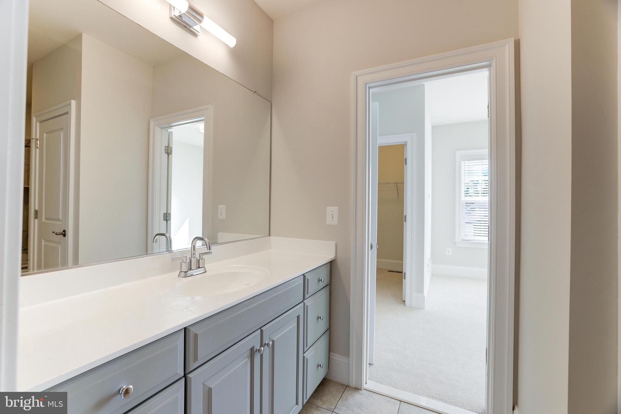 MANOR RIDGE - Residential