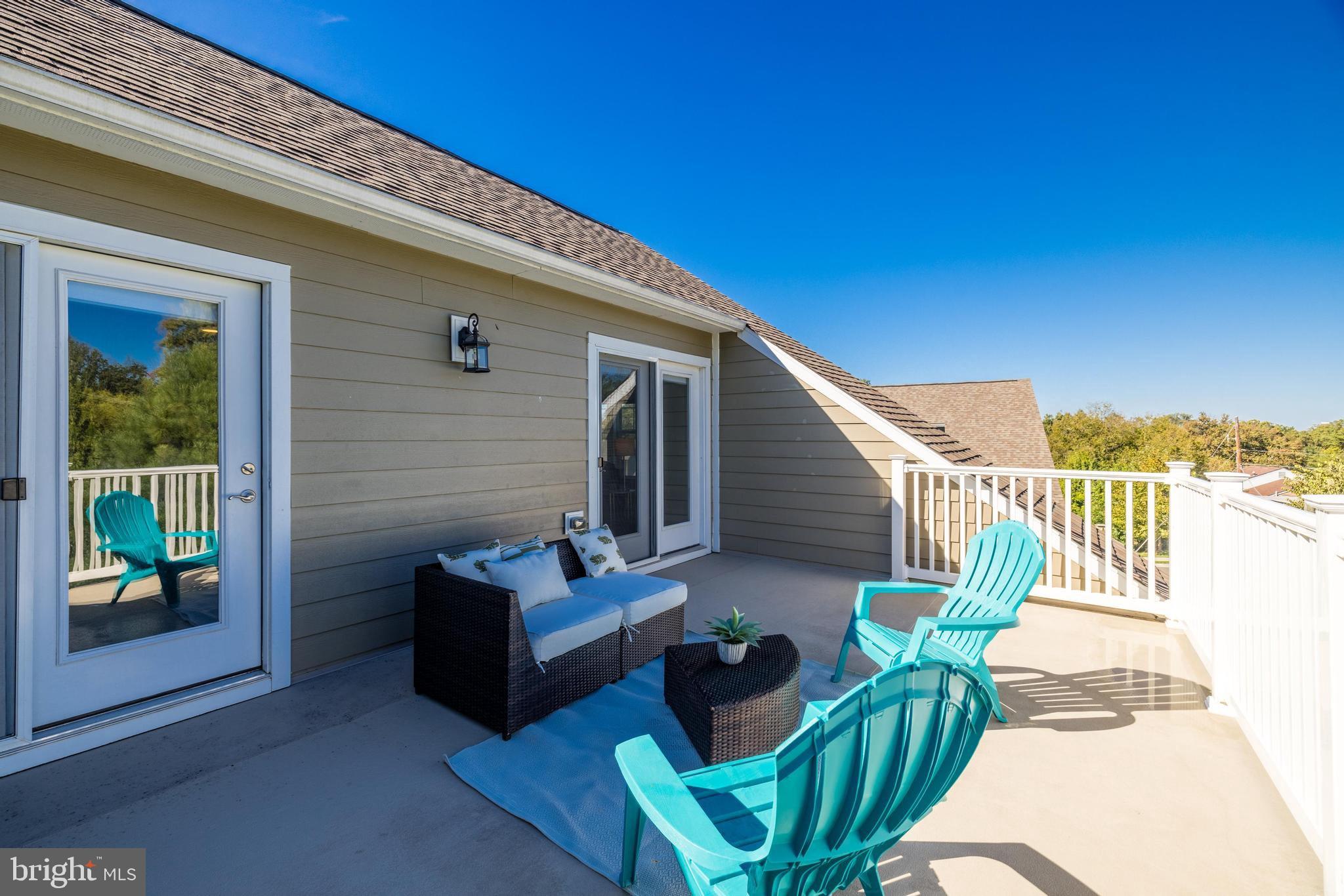 MANOR RIDGE - Residential