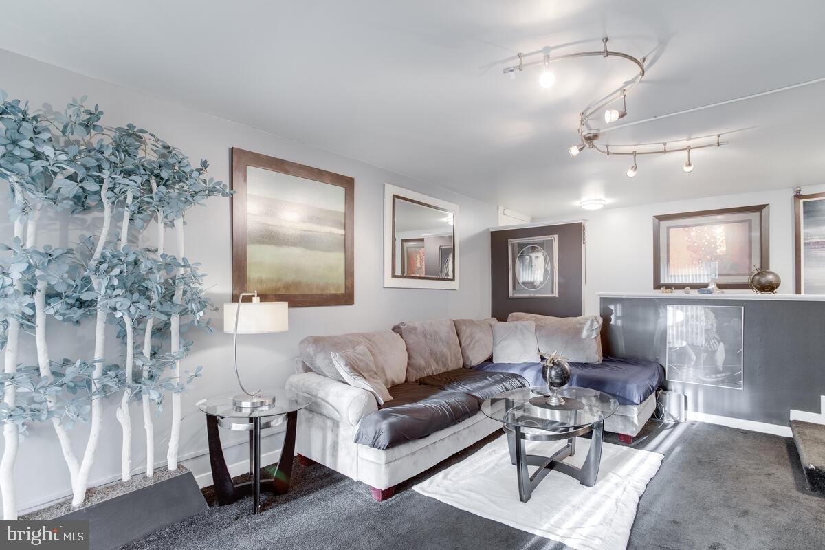 FAIRWINDS ON SEVERN - Residential