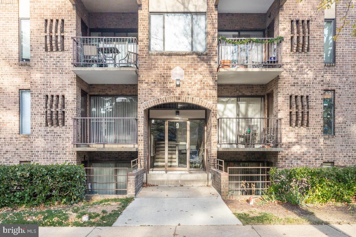 FAIRWINDS ON SEVERN - Residential