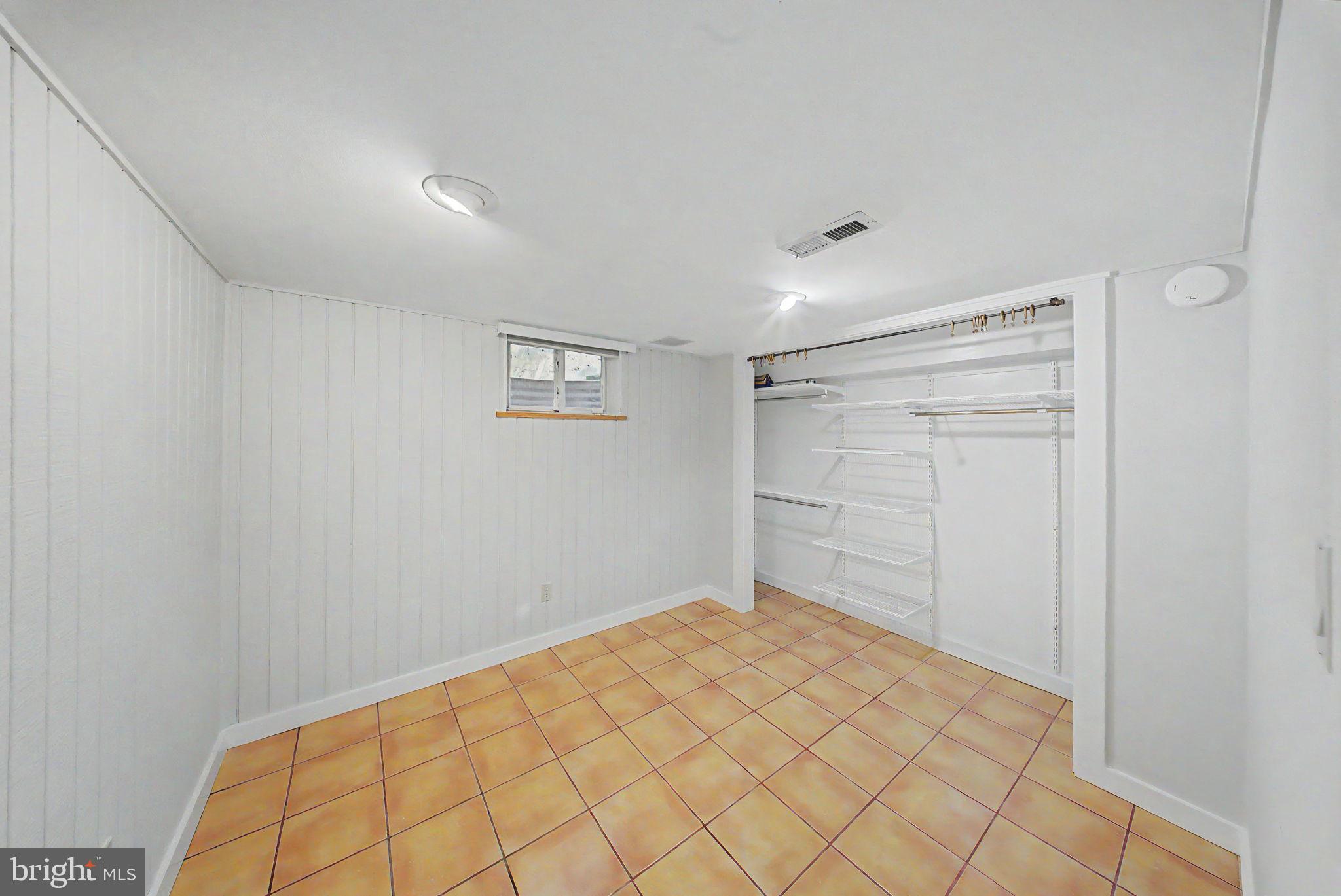 KENSINGTON - Residential