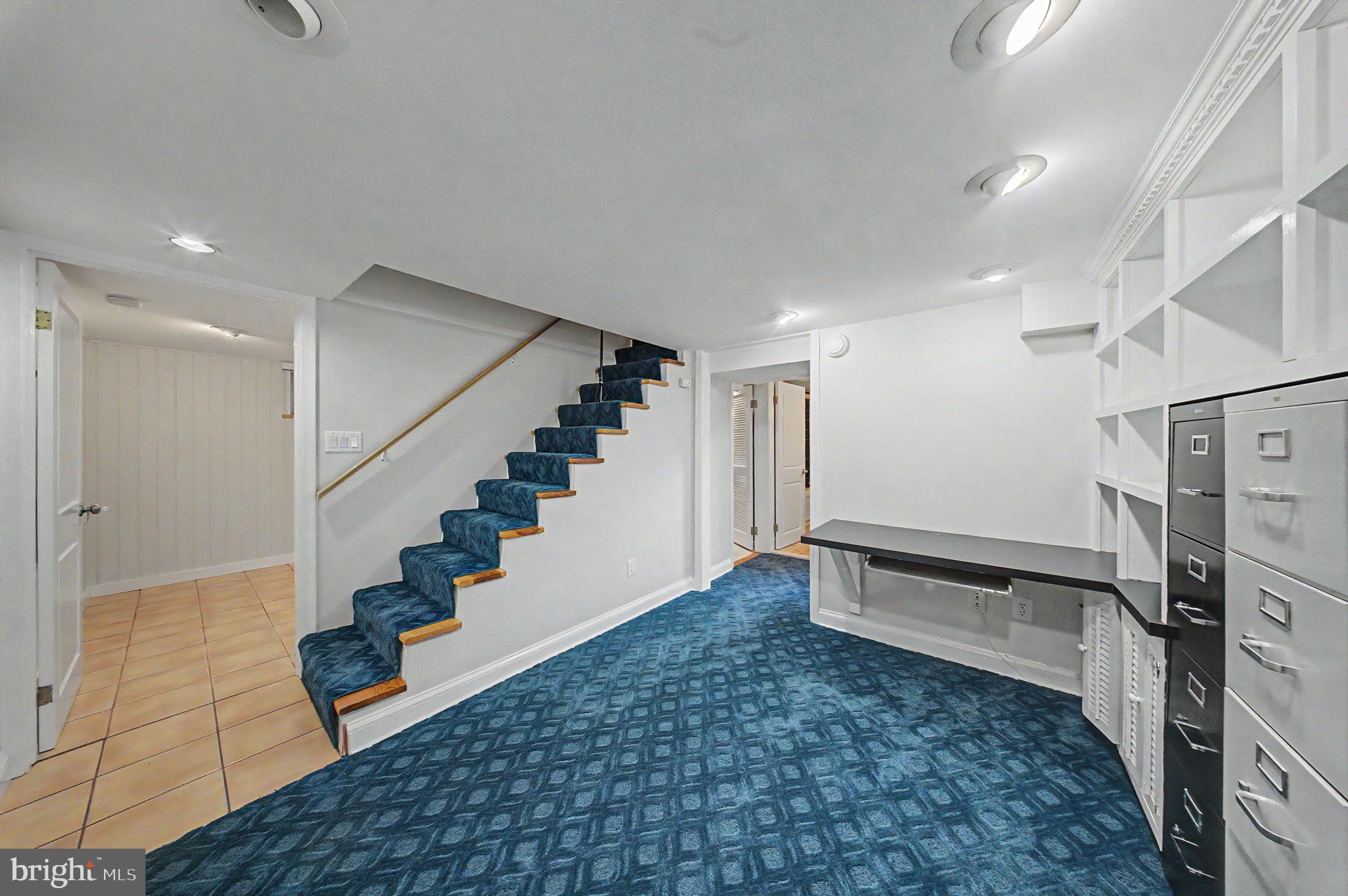 KENSINGTON - Residential