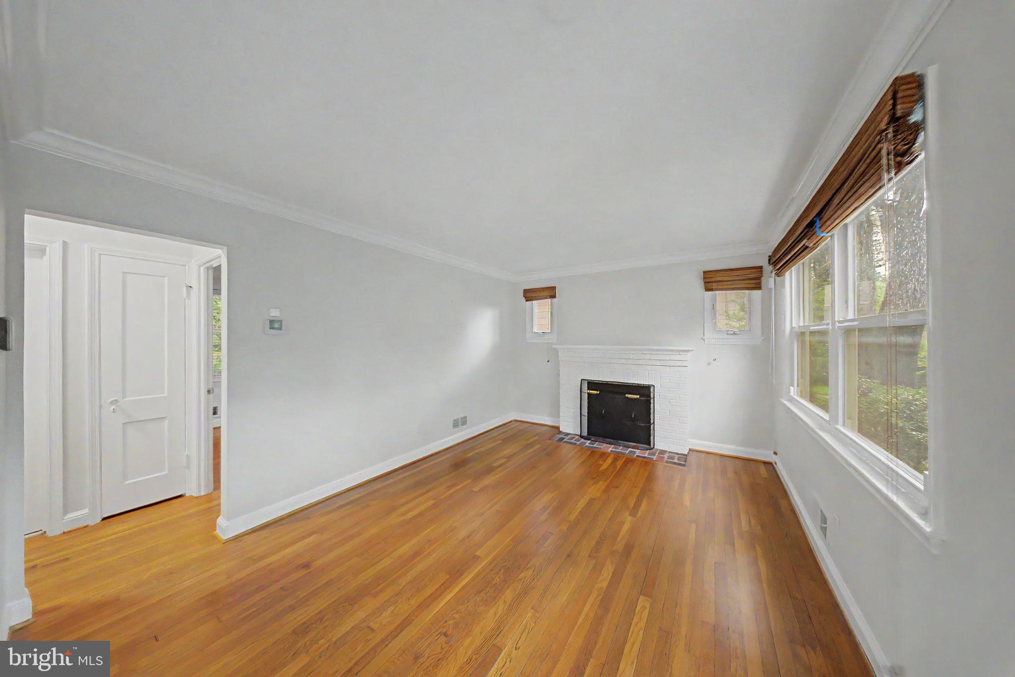 KENSINGTON - Residential