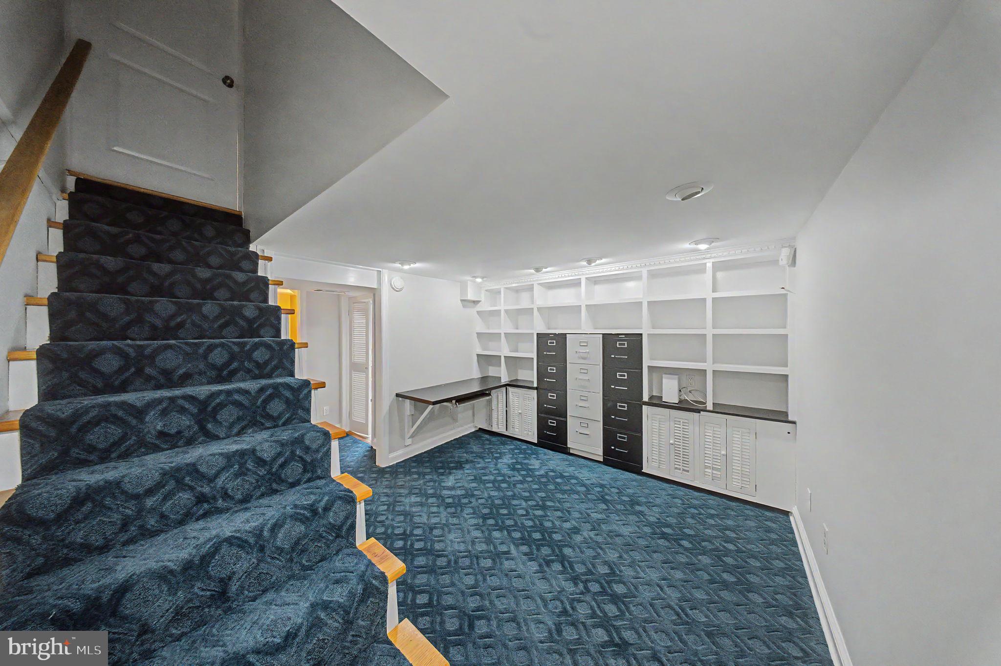 KENSINGTON - Residential