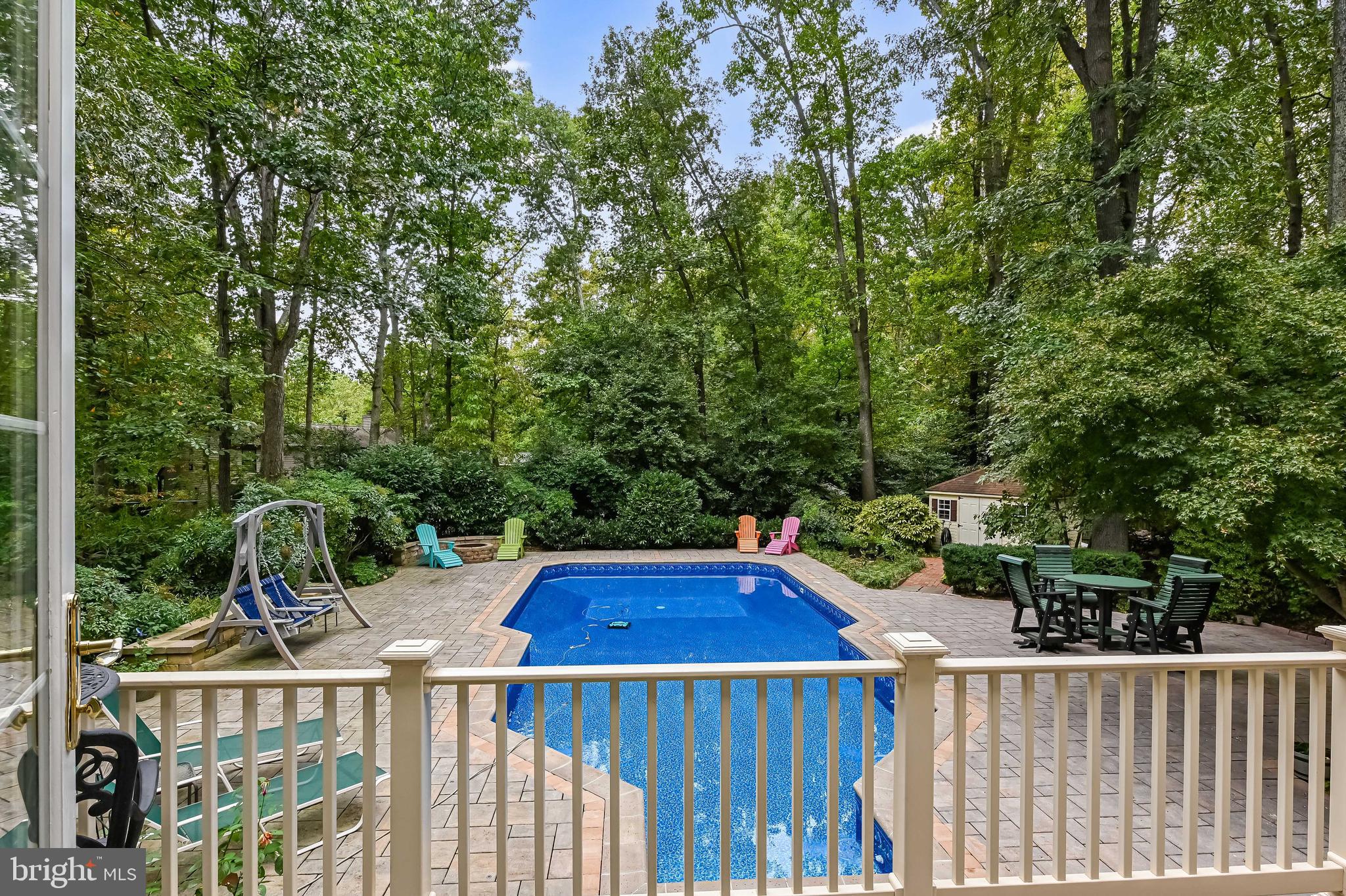 BAY HILLS - Residential