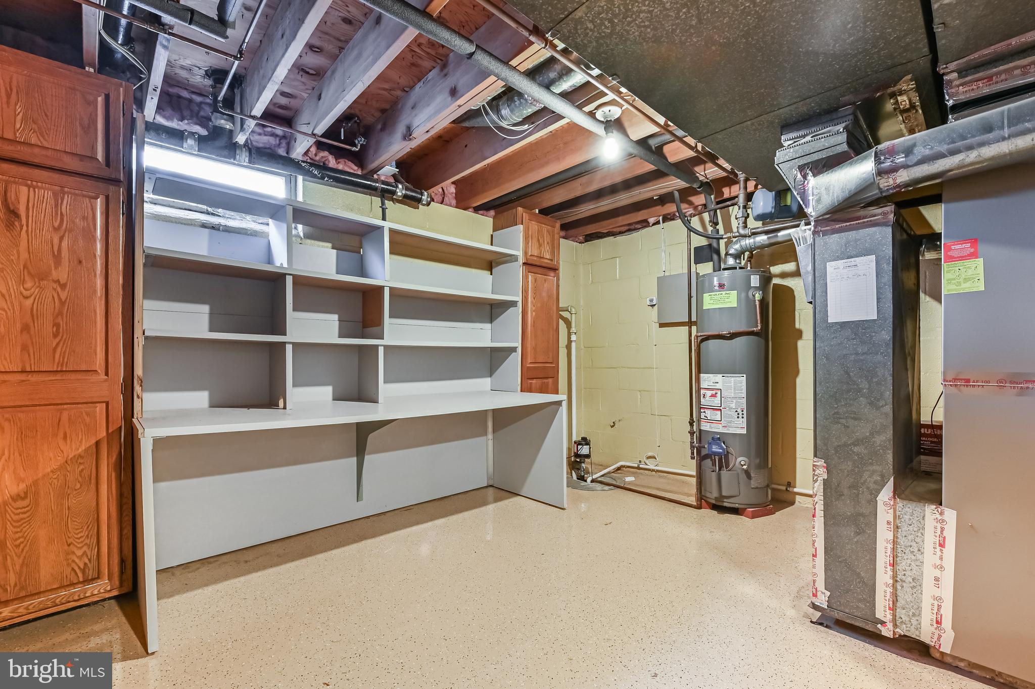 BAY HILLS - Residential