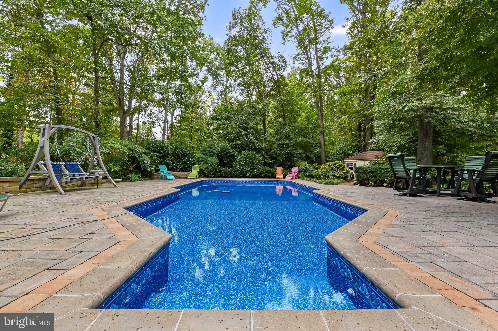 BAY HILLS - Residential