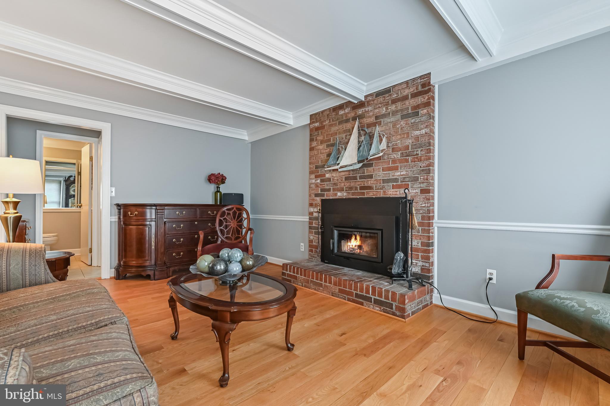 BAY HILLS - Residential