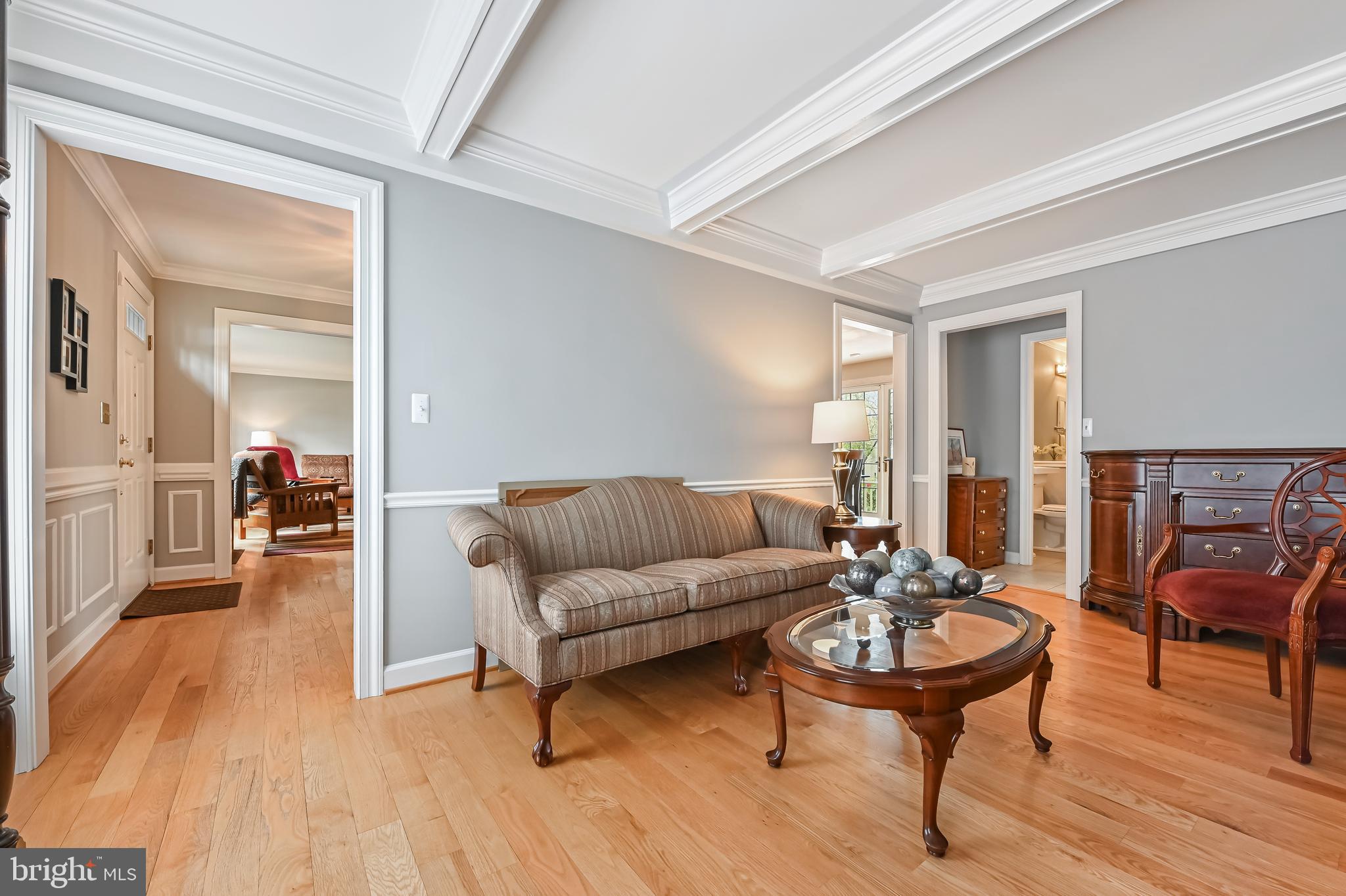 BAY HILLS - Residential