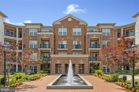 2903 SAINTSBURY PLAZA #302 FAIRFAX VA 22031