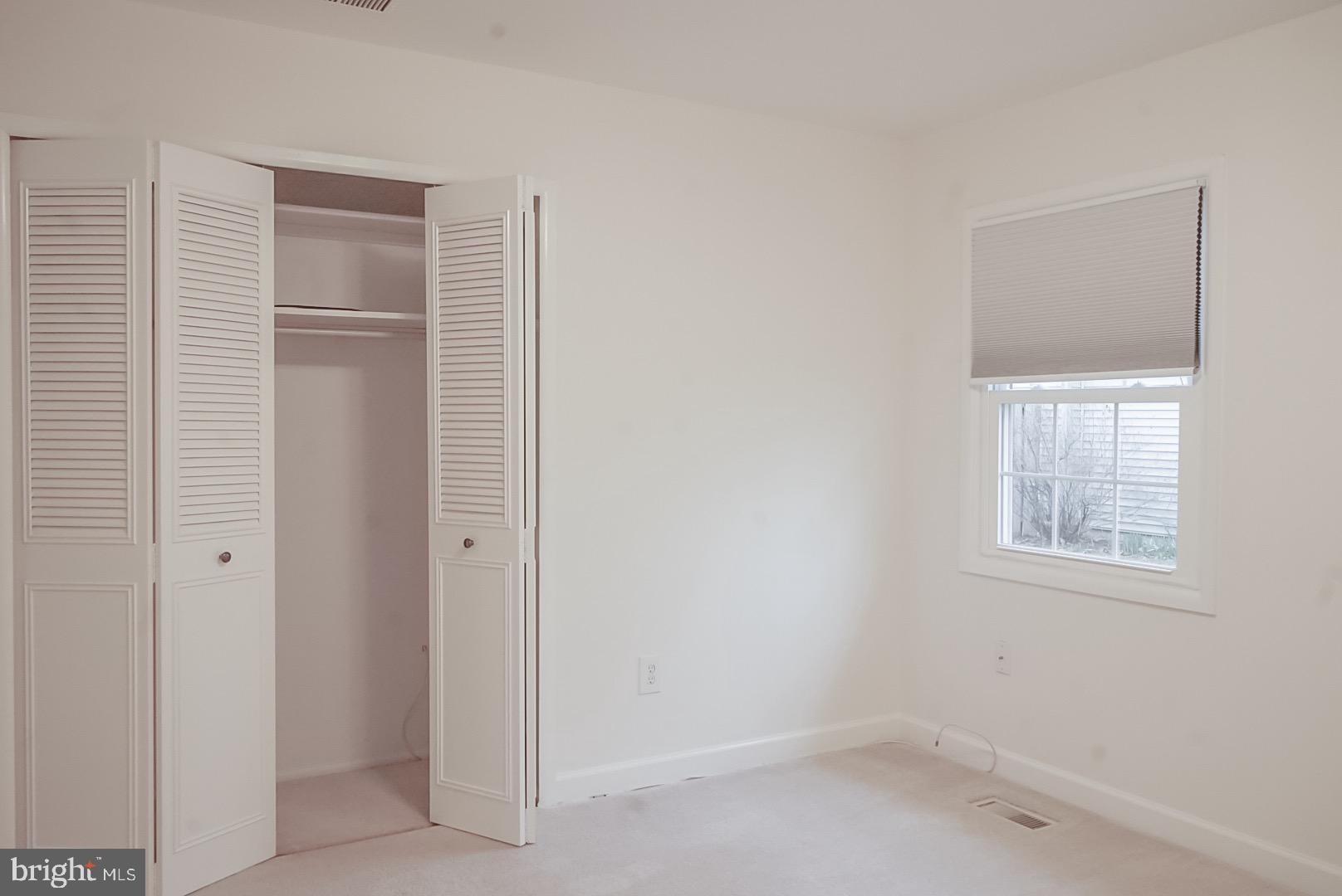 GREENBRIAR - Residential Lease