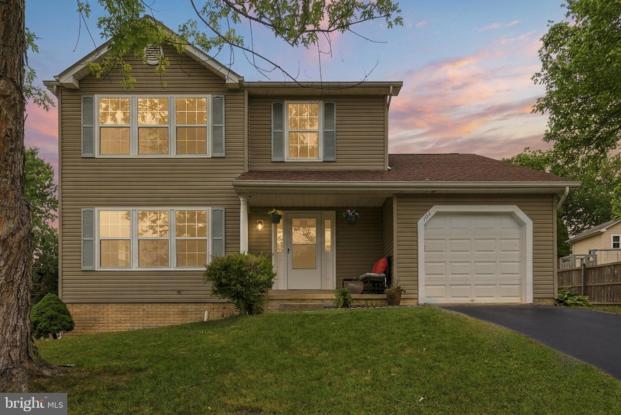 104 KAPOK CIRCLE