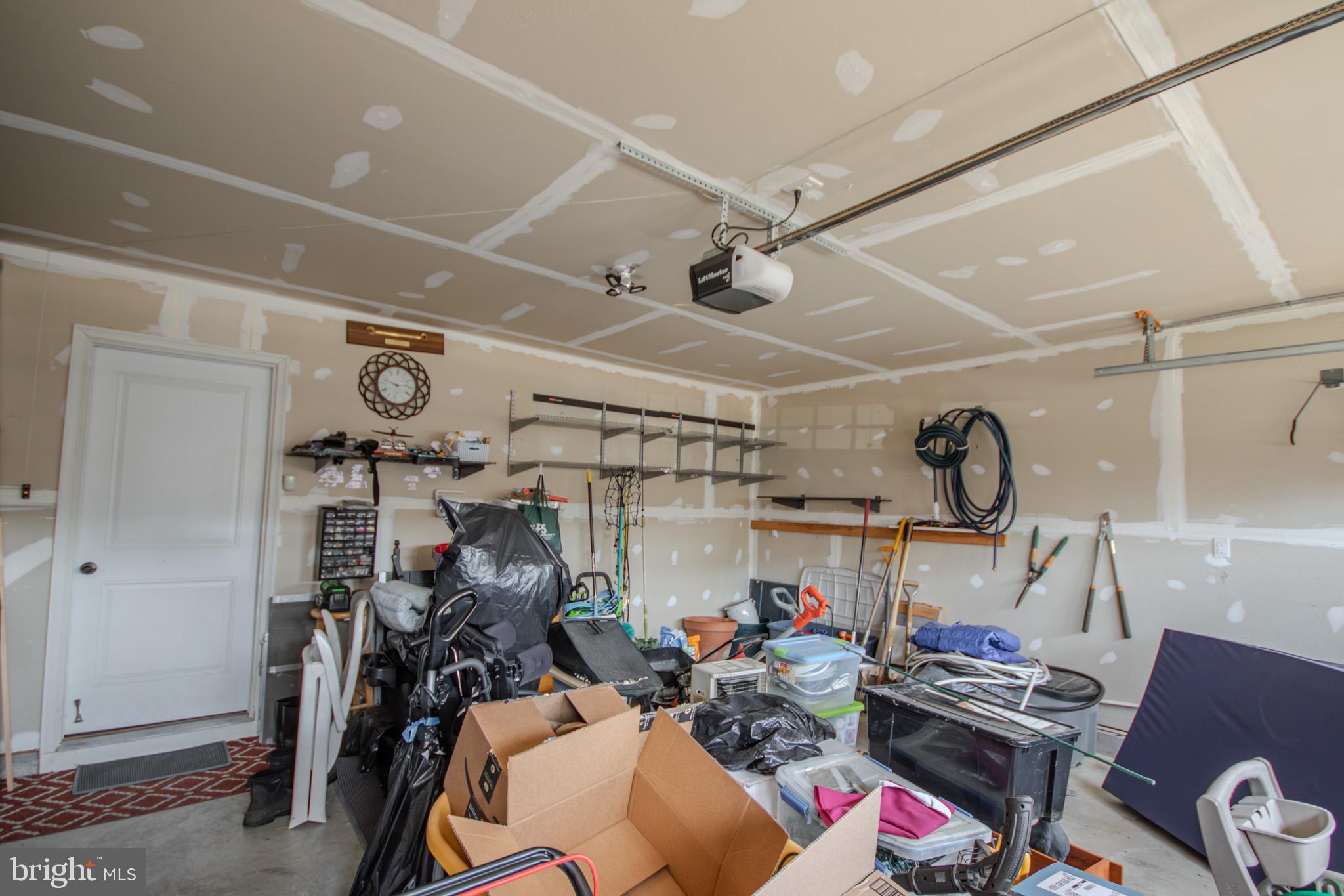 YORKSHIRE ESTATES - Residential