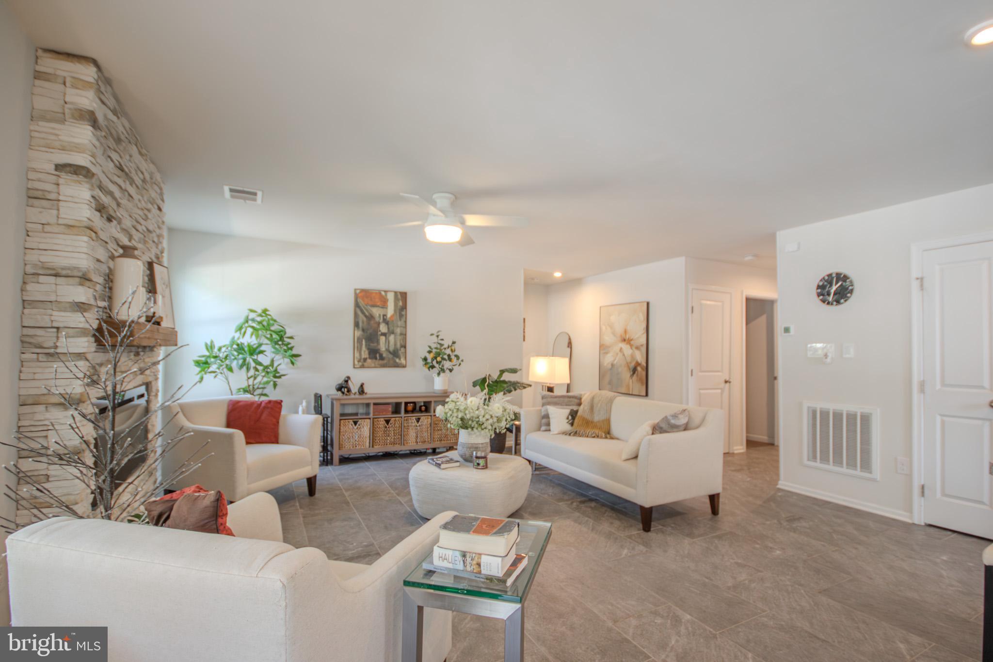 YORKSHIRE ESTATES - Residential