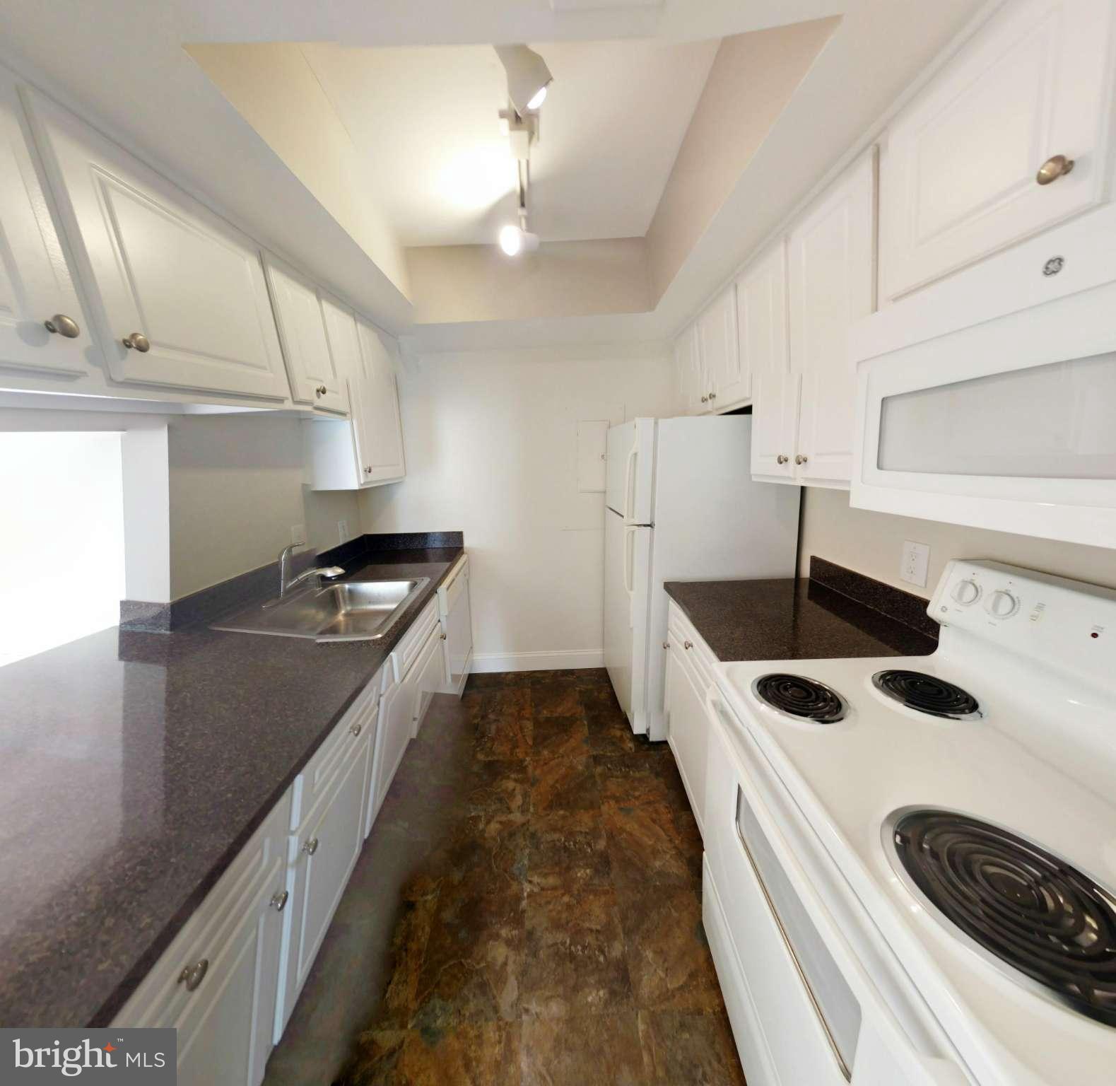 FLOWER HILL - Residential