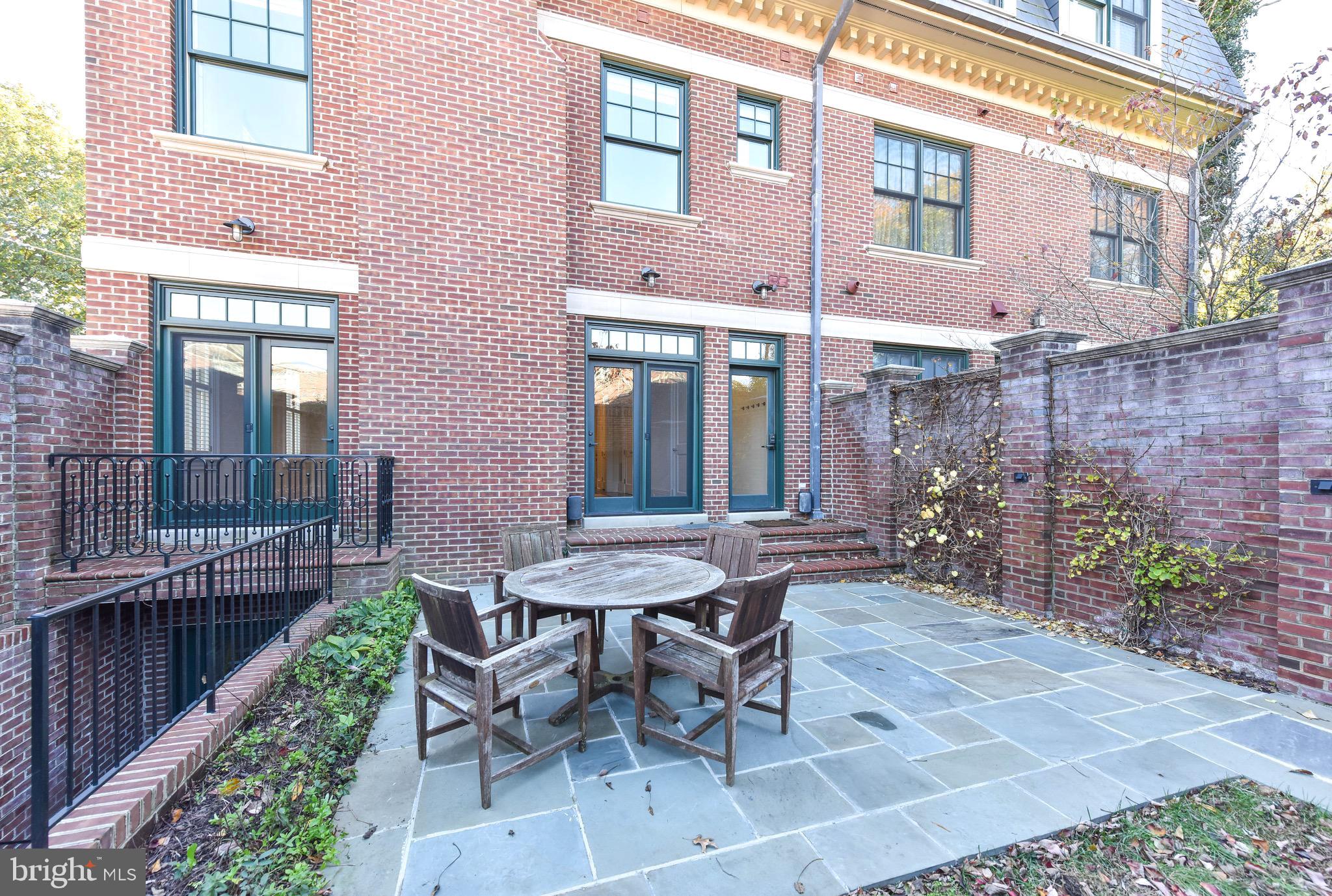 WOODLEY - Residential
