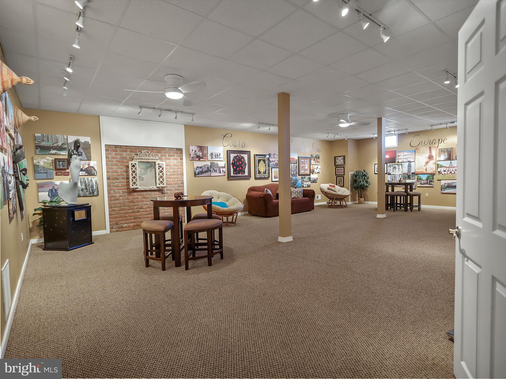 FRIENDSHIP ESTATES - Residential