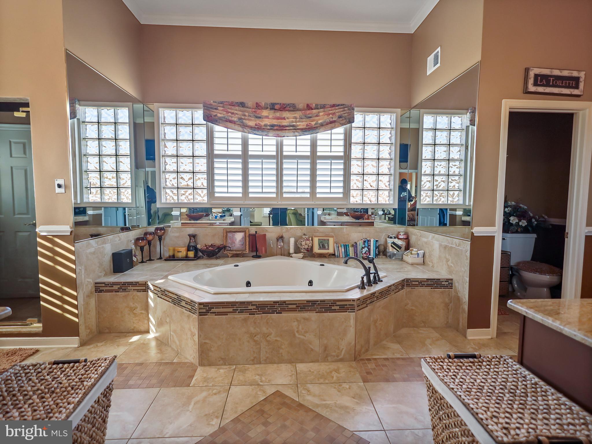 FRIENDSHIP ESTATES - Residential