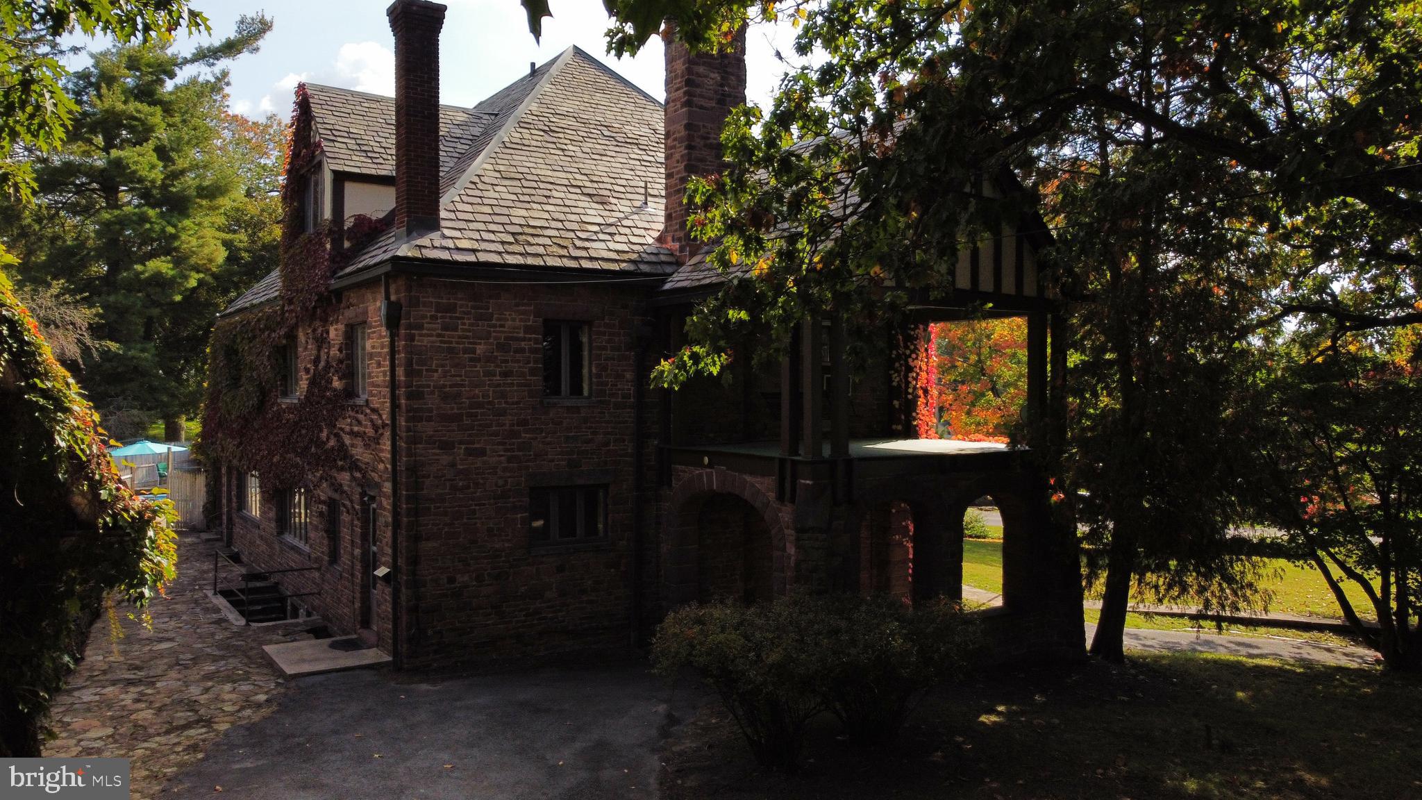 CURTIS PARK - Residential