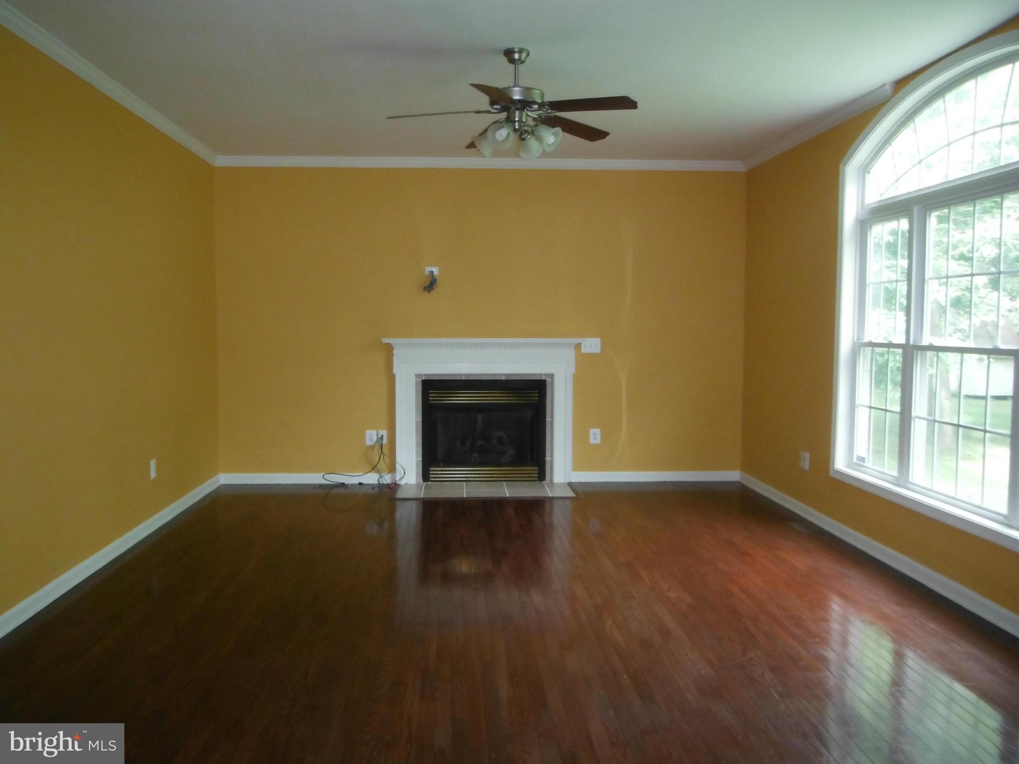 FOX POINT - Residential Lease