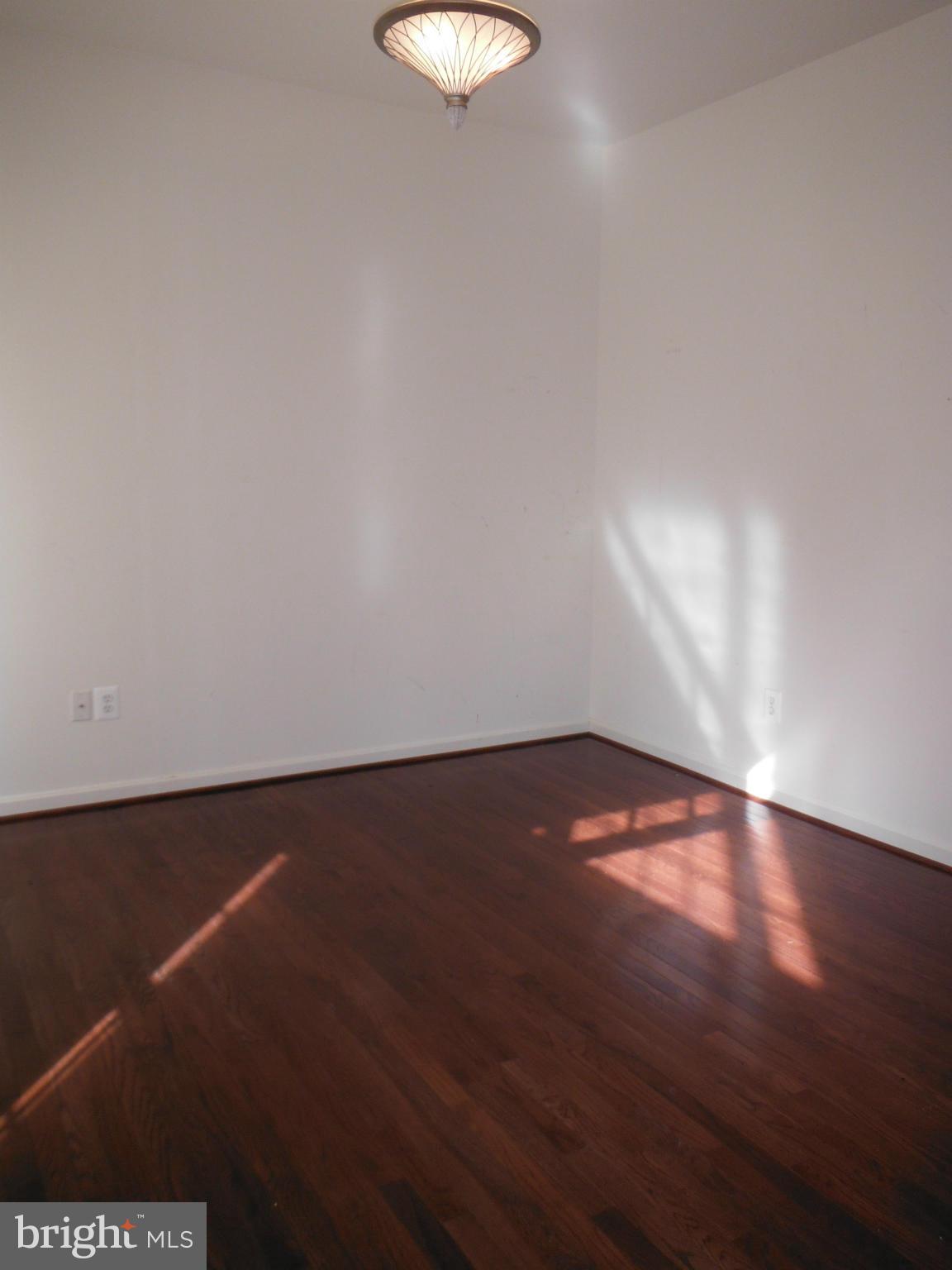 FOX POINT - Residential Lease