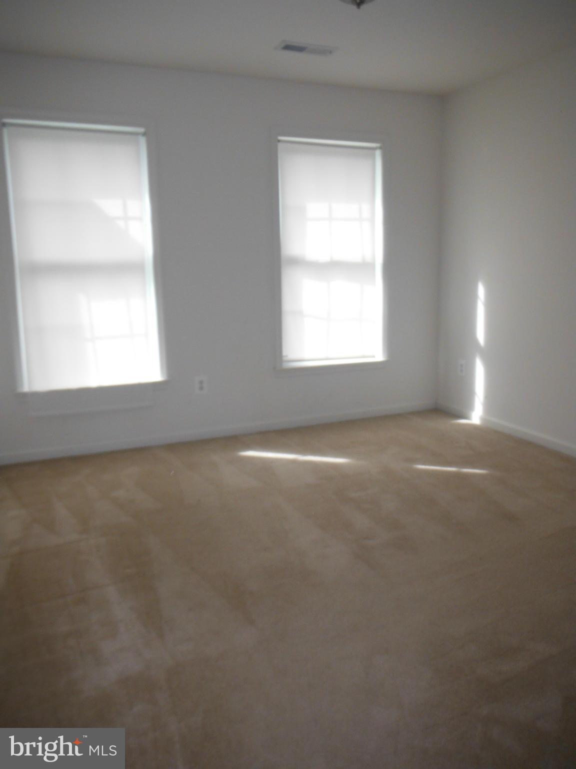 FOX POINT - Residential Lease