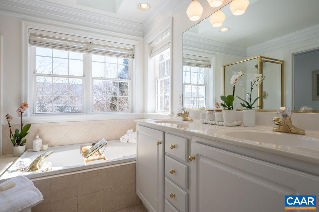 GRAYROCK - Residential