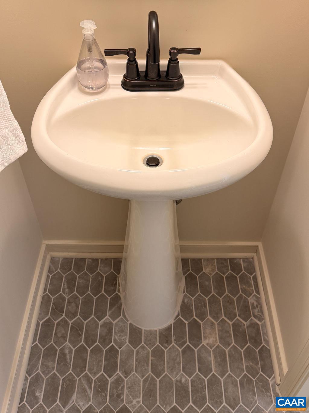 GRAYROCK - Residential