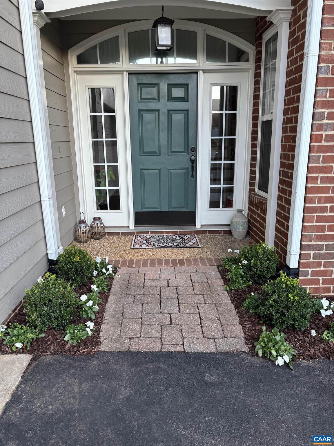 GRAYROCK - Residential