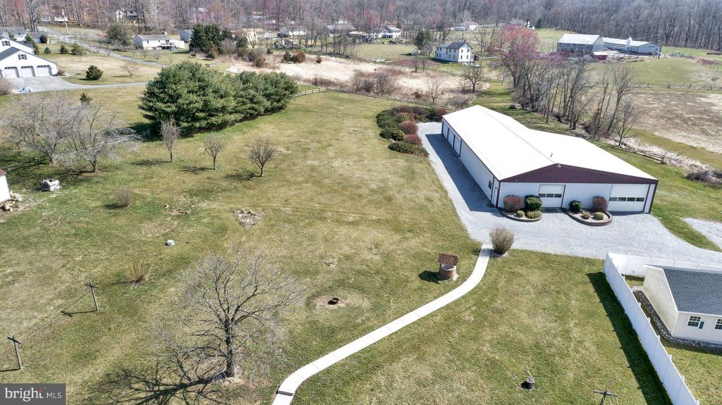 Photo of 429 HESS RD, ELIZABETHTOWN, PA 17022 (MLS # PALA2031714)