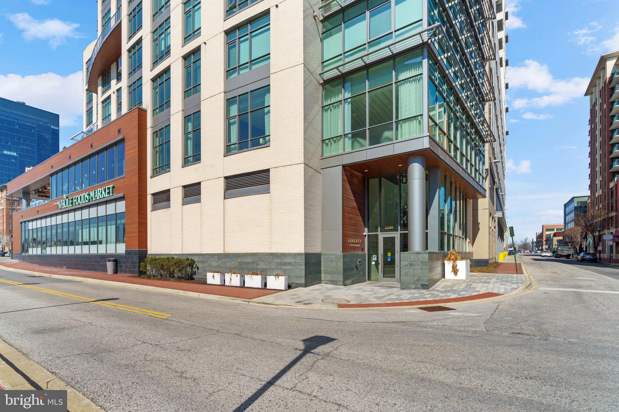 HARBOR EAST - Residential