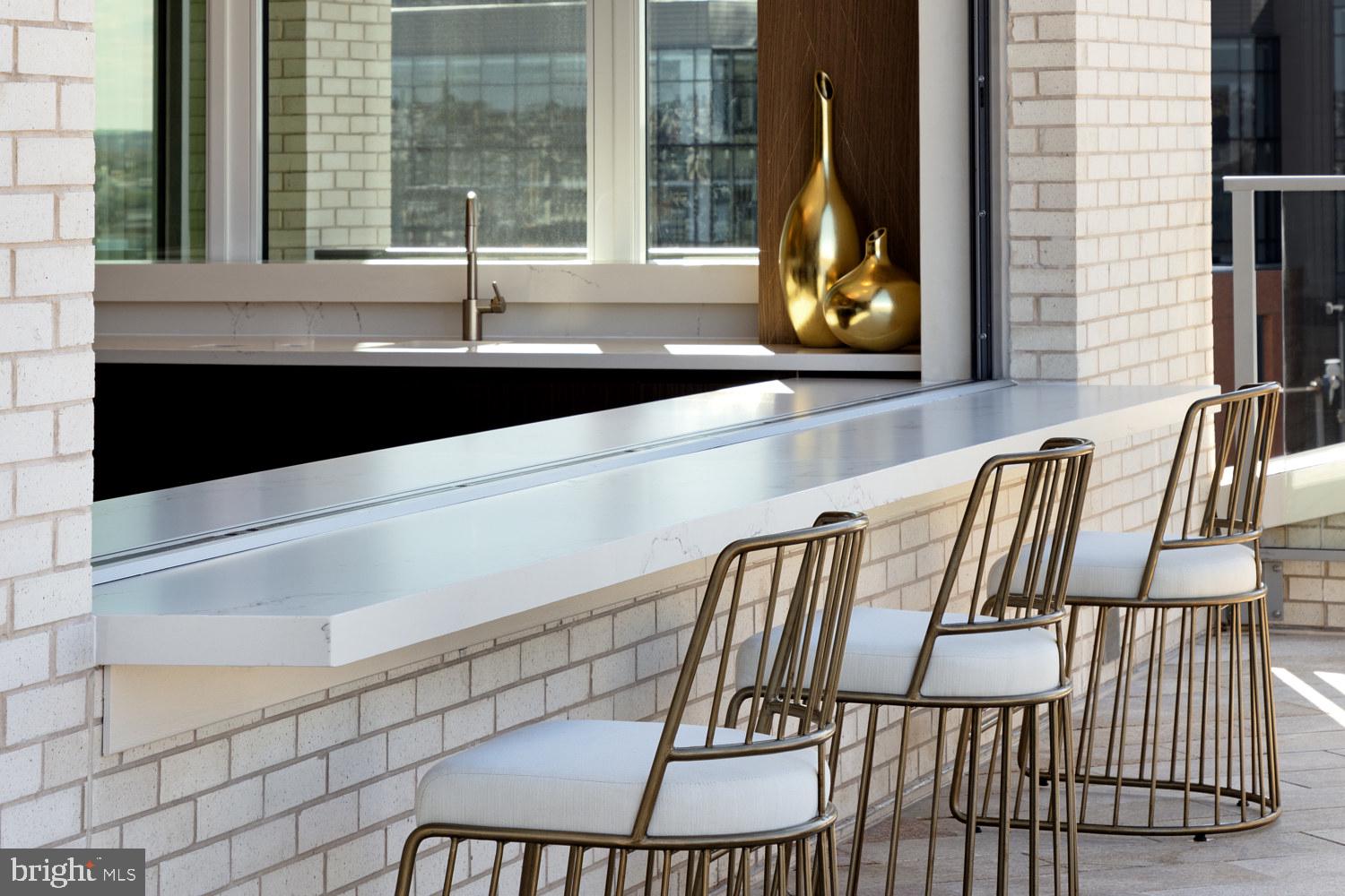 HARBOR EAST - Residential