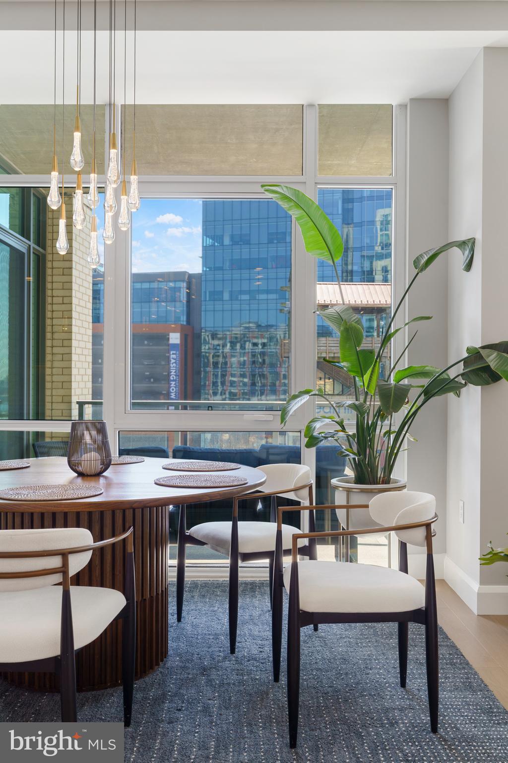 HARBOR EAST - Residential