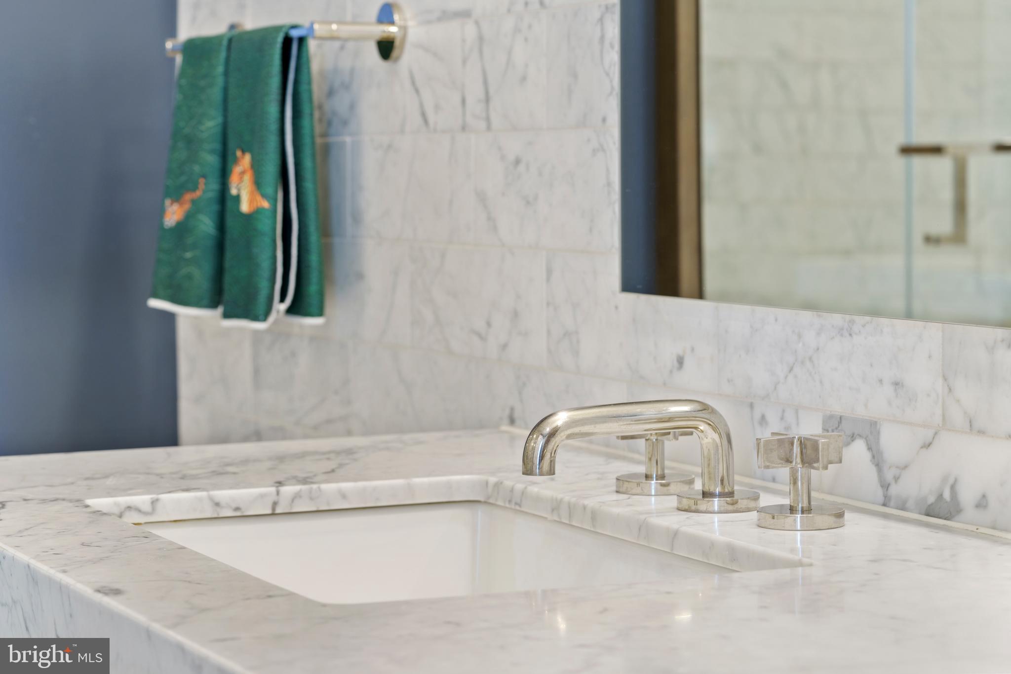 HARBOR EAST - Residential