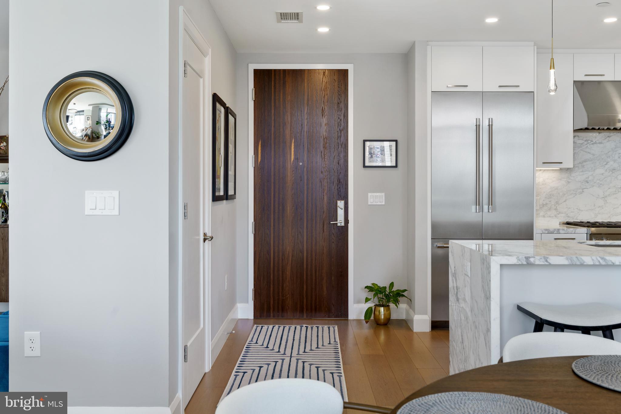 HARBOR EAST - Residential