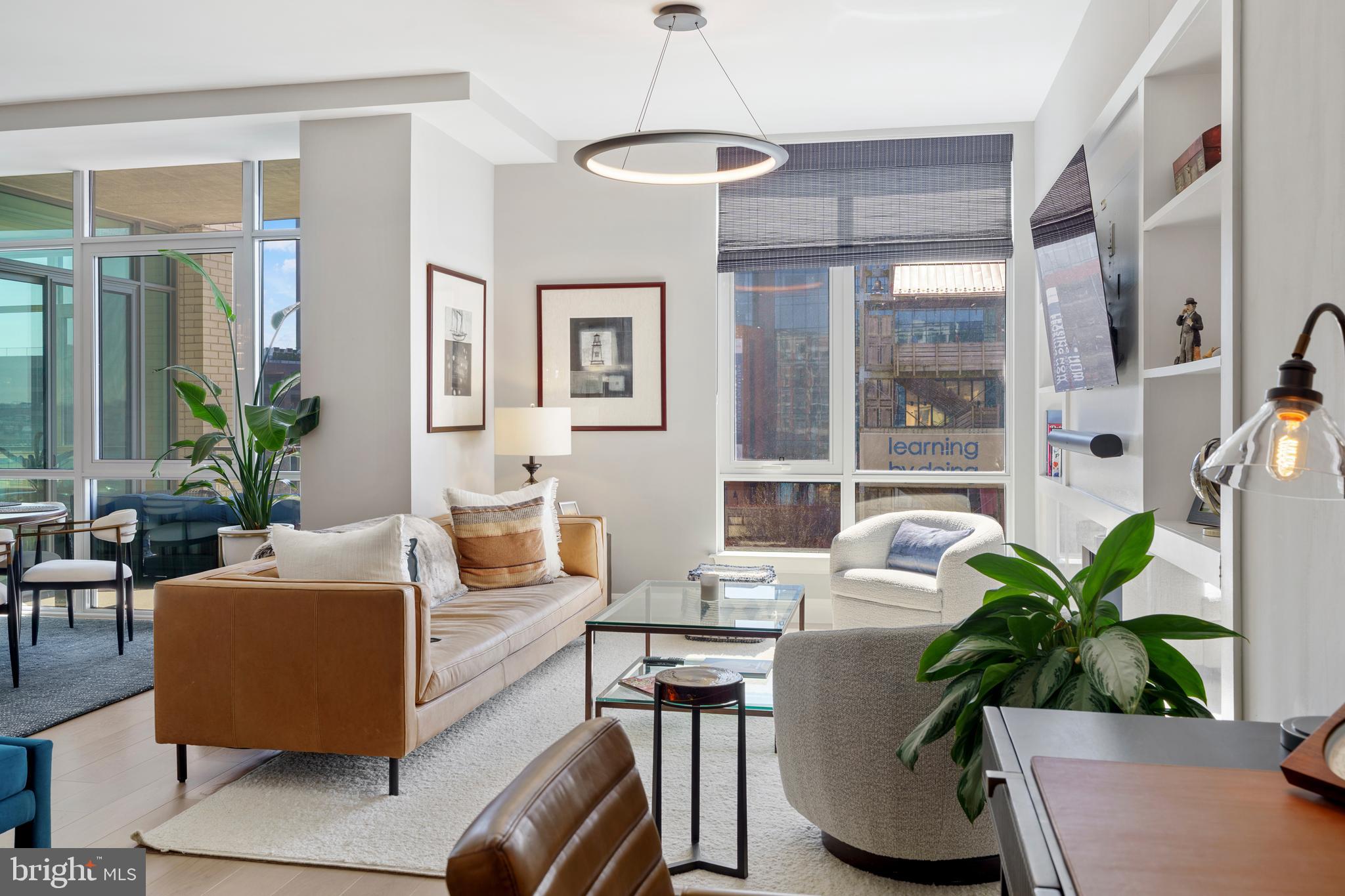 HARBOR EAST - Residential