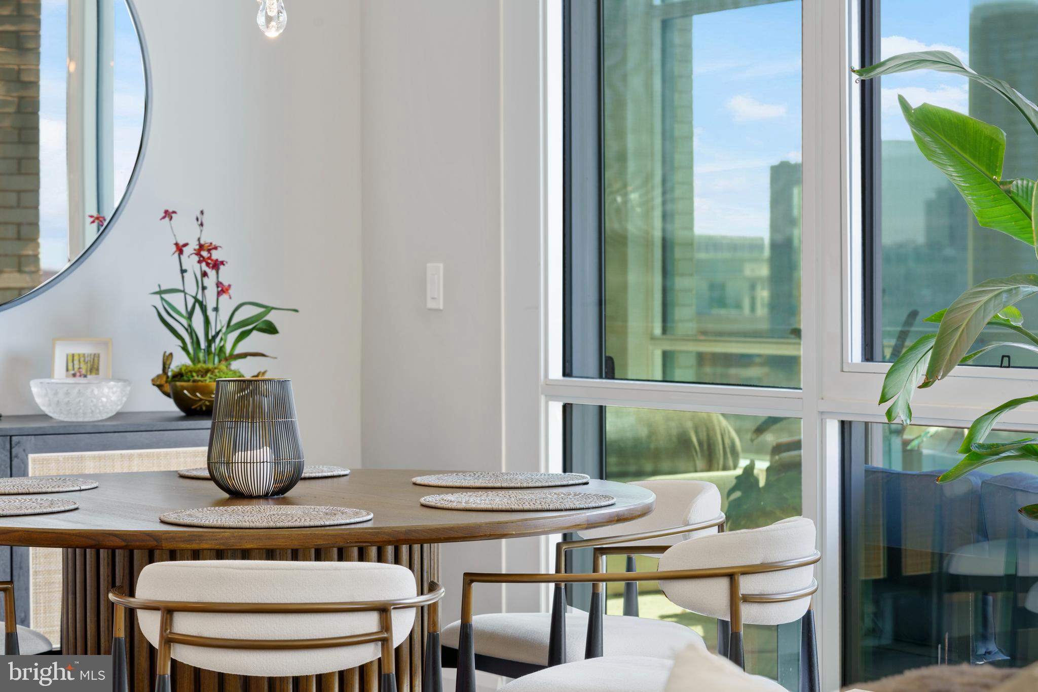 HARBOR EAST - Residential