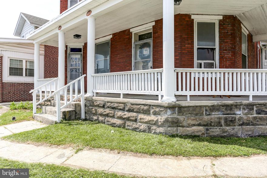 This one-bedroom, one-bathroom rental is located on the second floor and features brand new carpet and fresh paint throughout. The kitchen, which sits just off the living room, comes equipped with a refrigerator/freezer and oven/stove, and receives plenty of natural light. The bedroom opens onto a private balcony, offering a comfortable and inviting living space. Walking distance to stores and restaurants and conveniently located to major roadways.