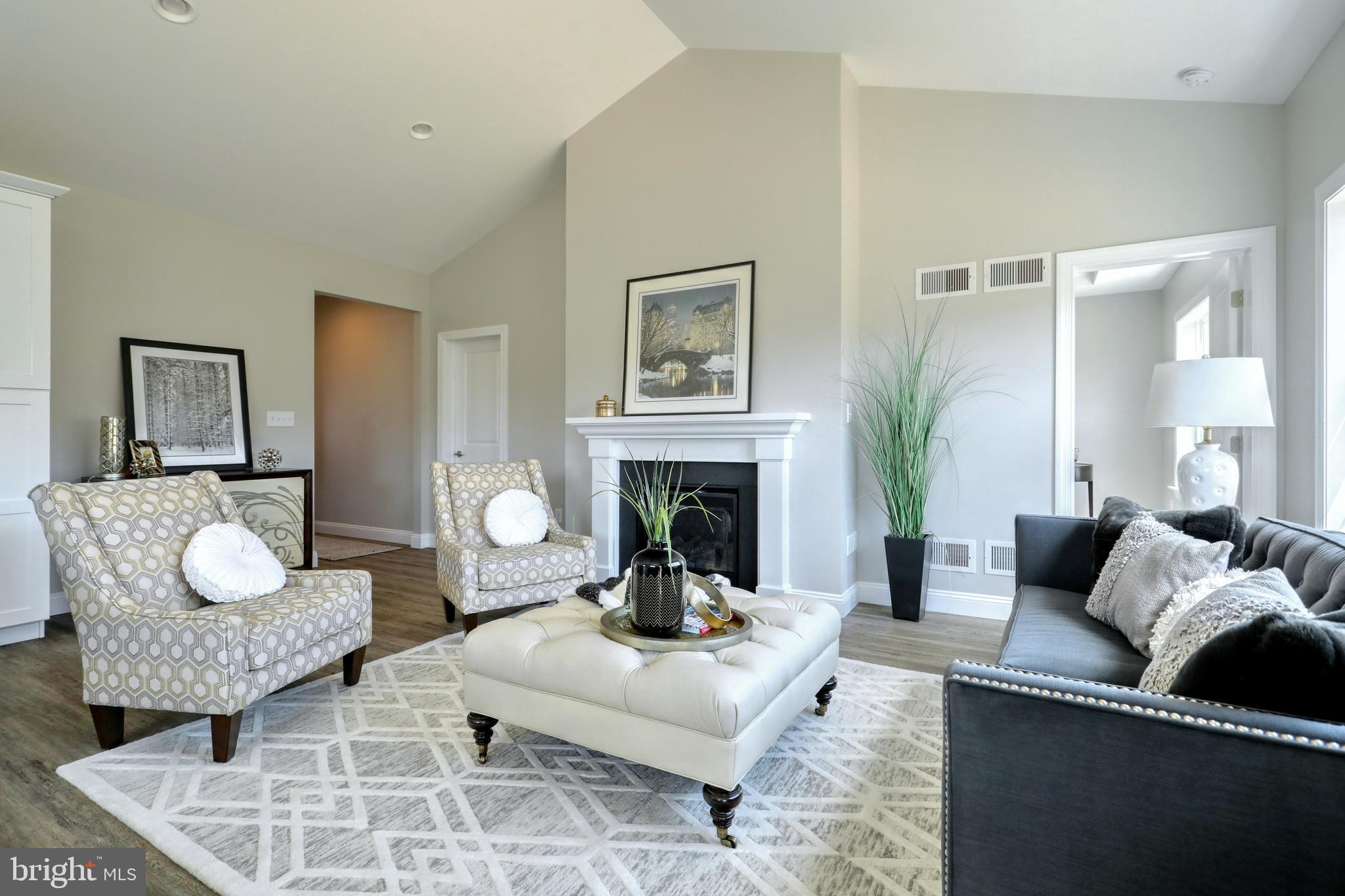 1231 HERSHEY LANE