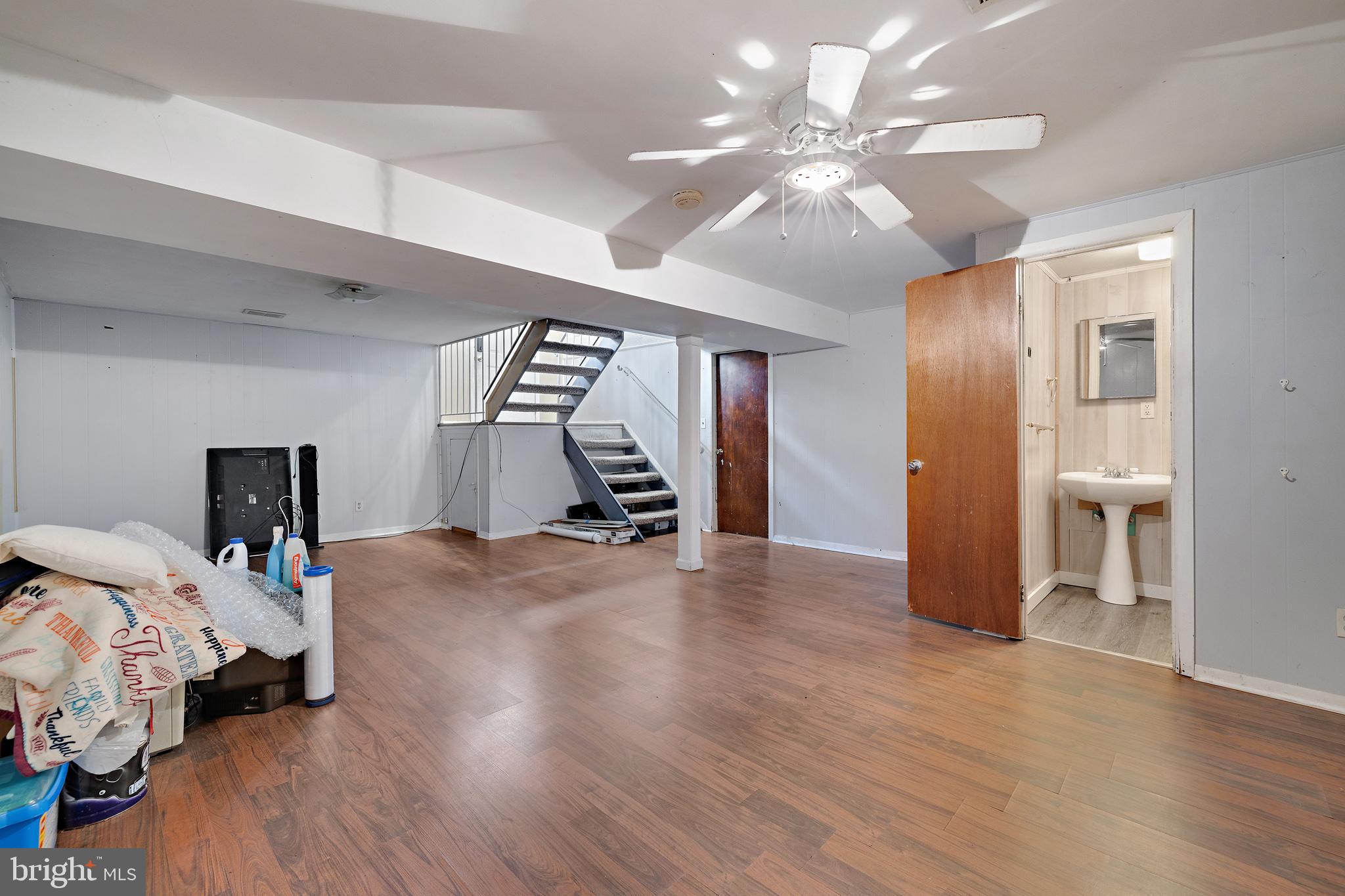 WELLINGTON - Residential