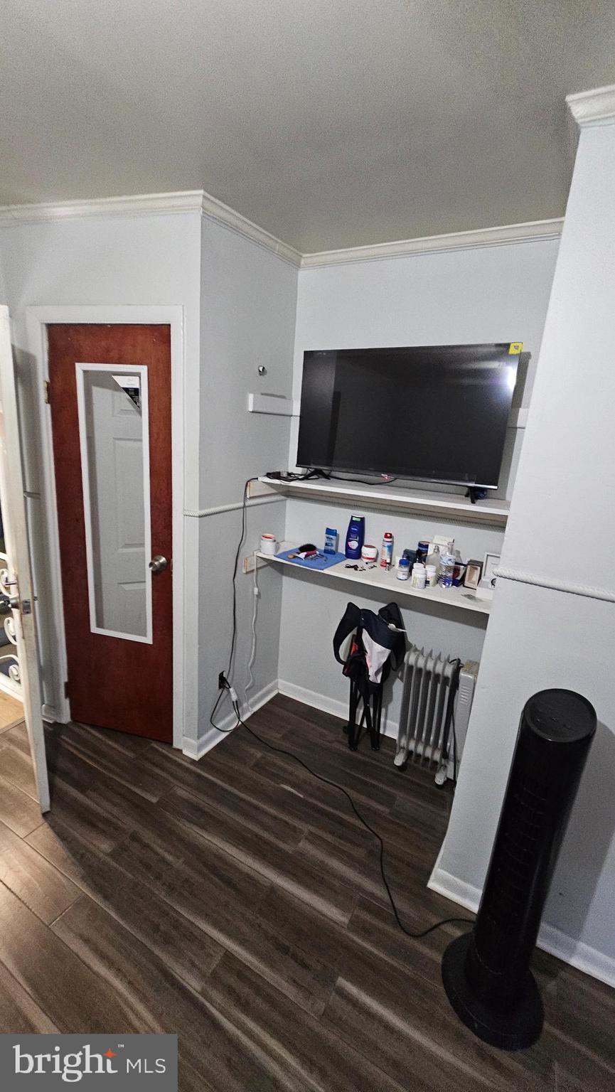 LAWNCREST - Residential