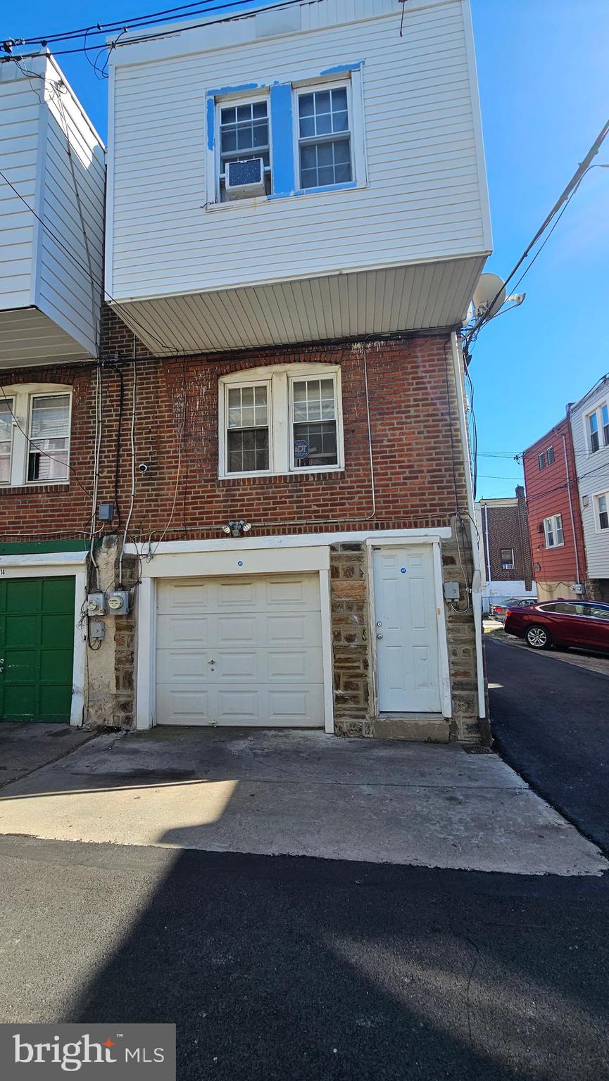 LAWNCREST - Residential