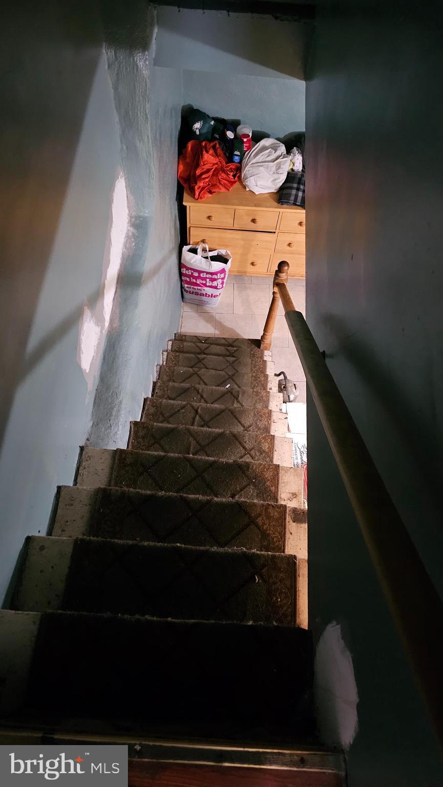 LAWNCREST - Residential