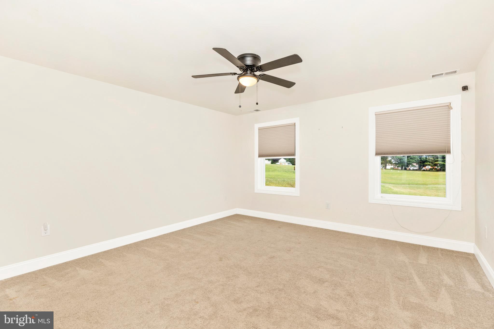 TWISTING ACRES - Residential