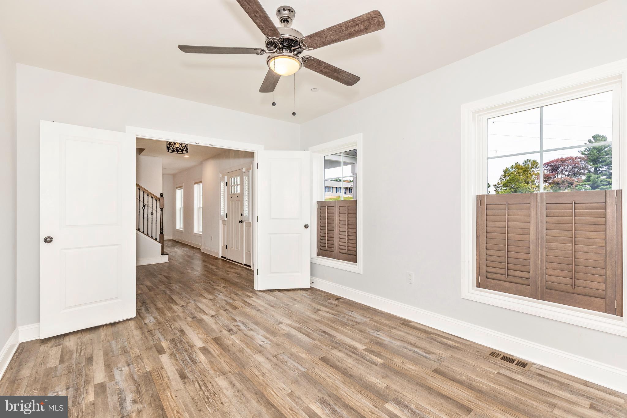 TWISTING ACRES - Residential