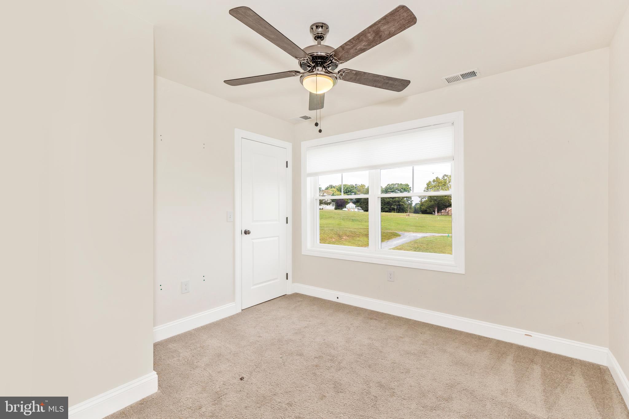 TWISTING ACRES - Residential