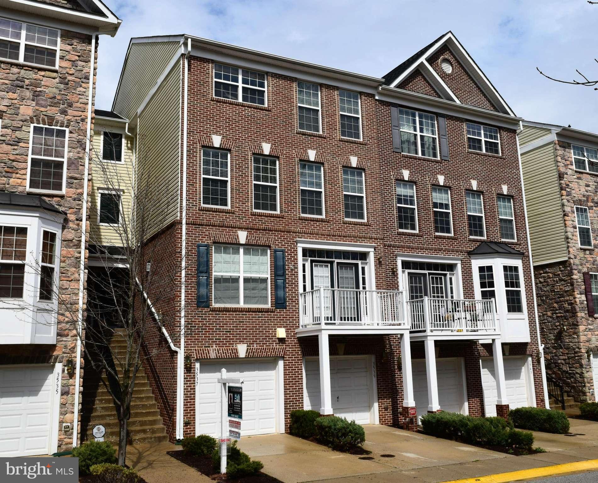 CARRIAGES AT RUSSETT - Residential