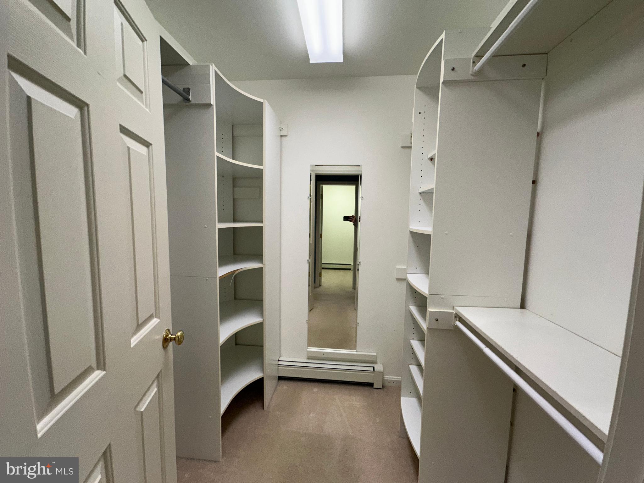 PENN NATIONAL ESTATES - Residential