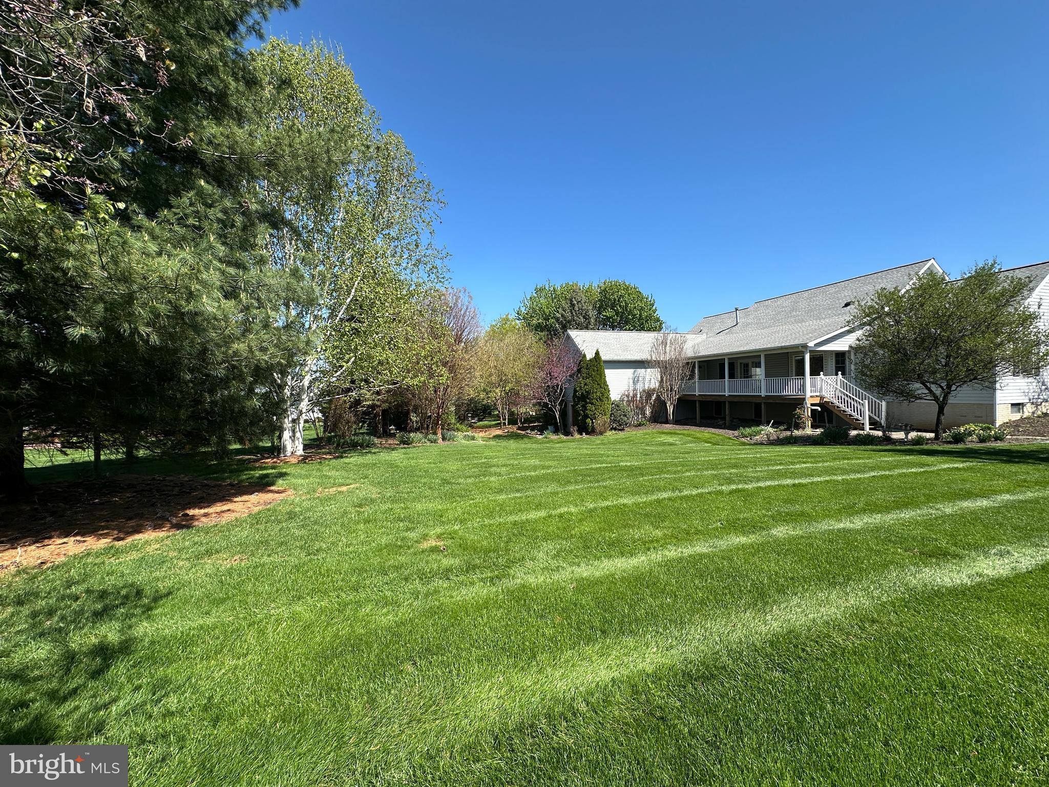 PENN NATIONAL ESTATES - Residential